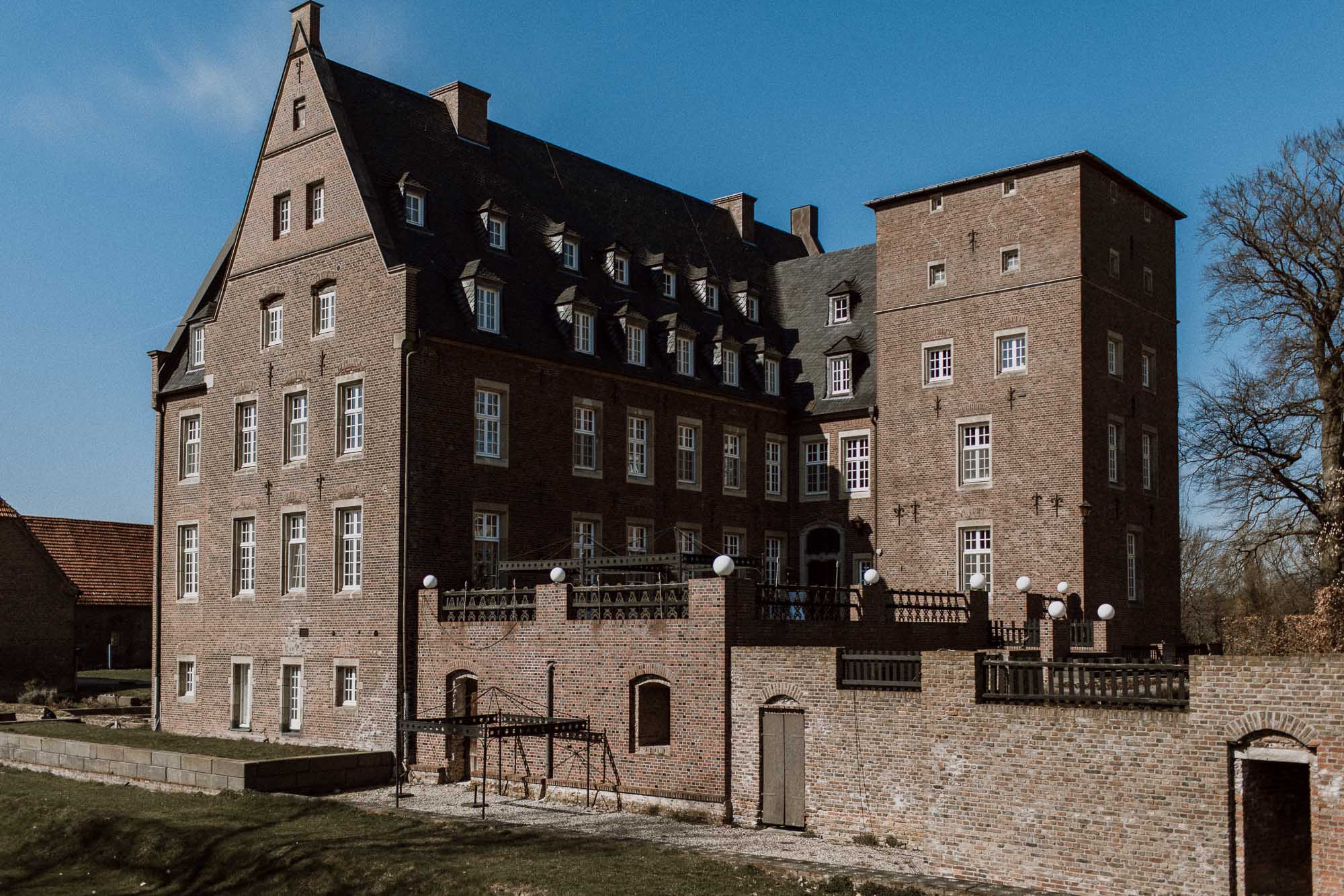 Hochzeitsreportage im Boho Style. Aufgenommen von den Hochzeitsfotografen Tom und Lia aus Rostock.