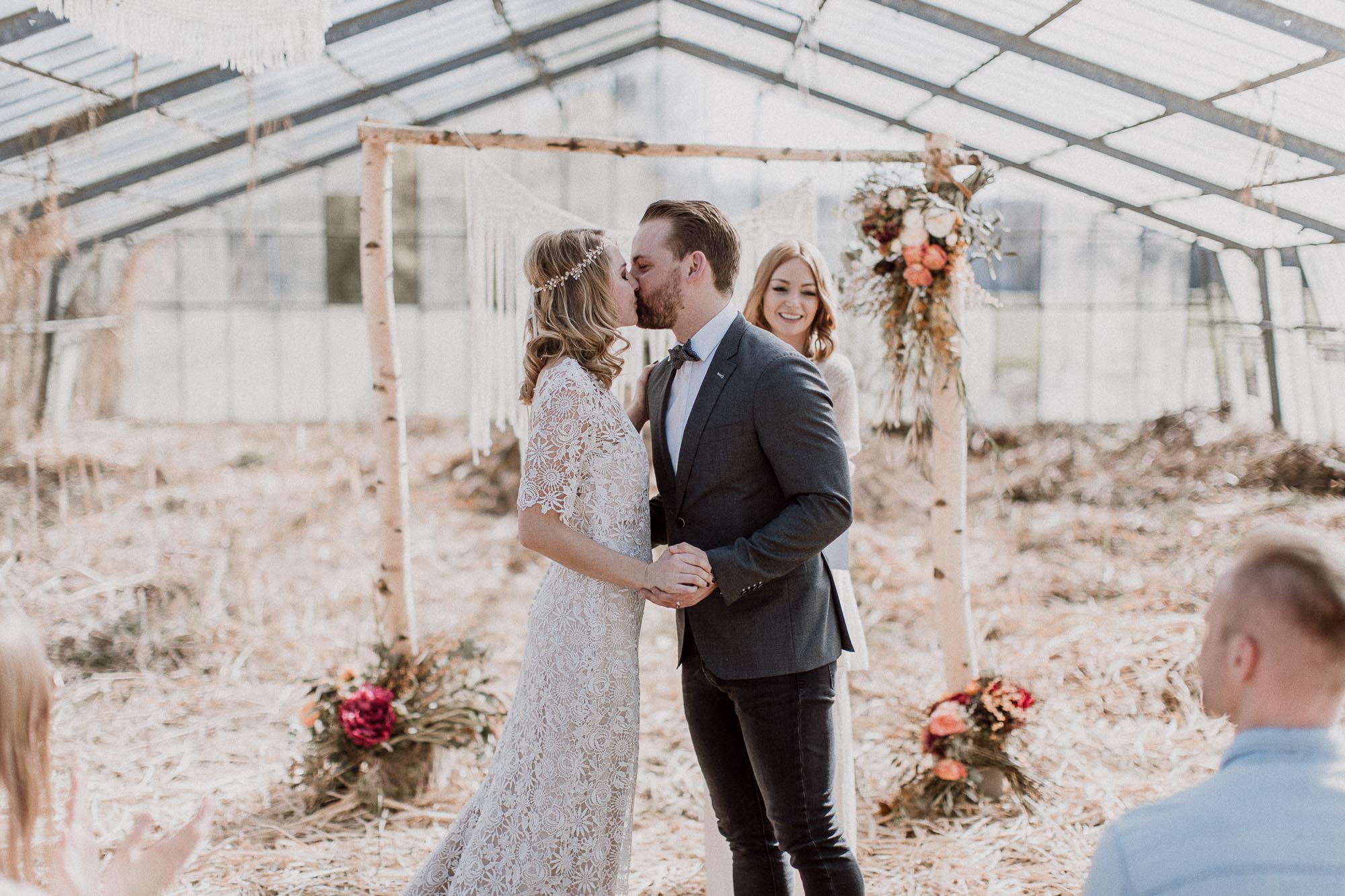 Hochzeitsreportage im Boho Style. Aufgenommen von den Hochzeitsfotografen Tom und Lia aus Rostock.