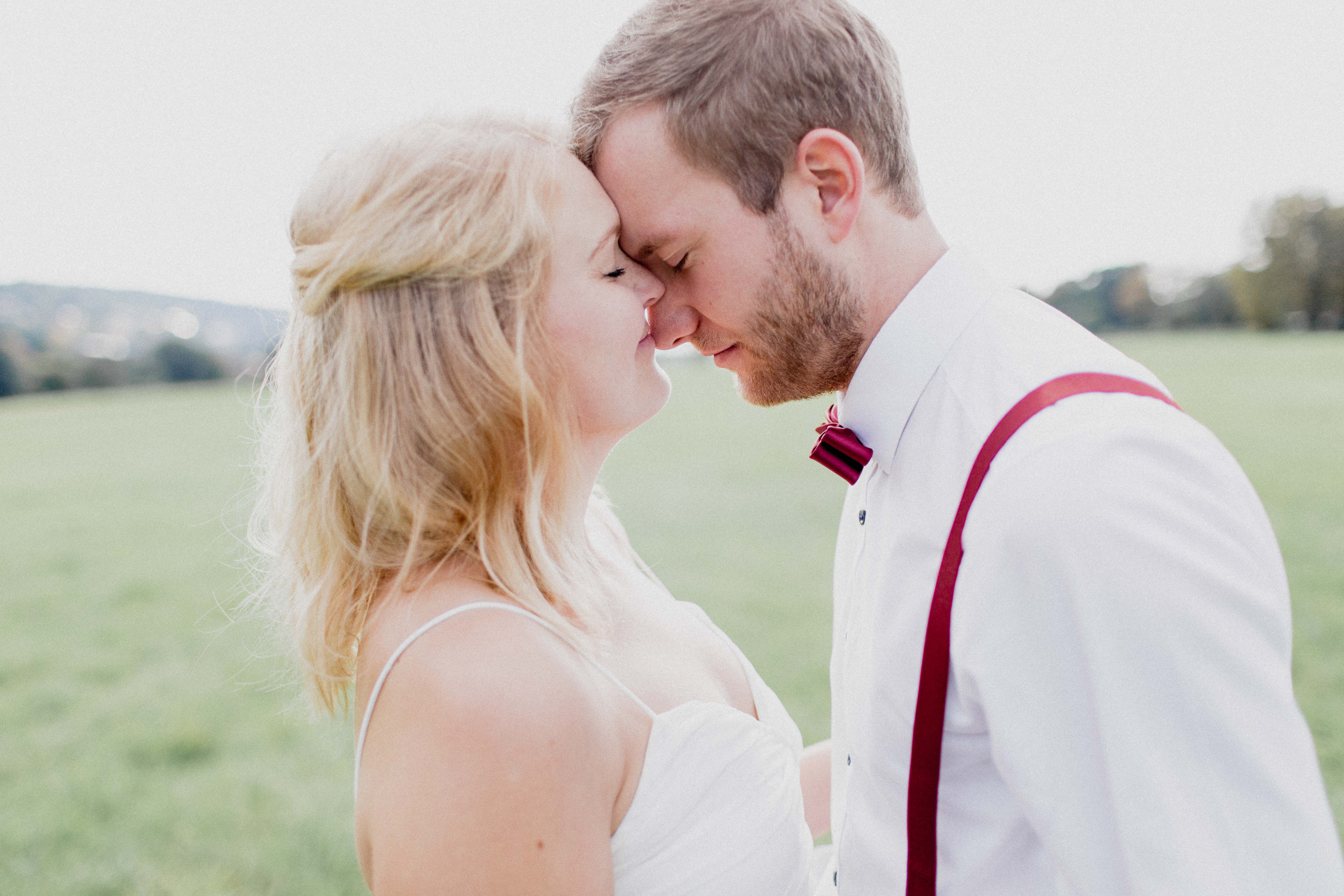 Intime Hochzeit in Dresden am Elbufer im September 2016.