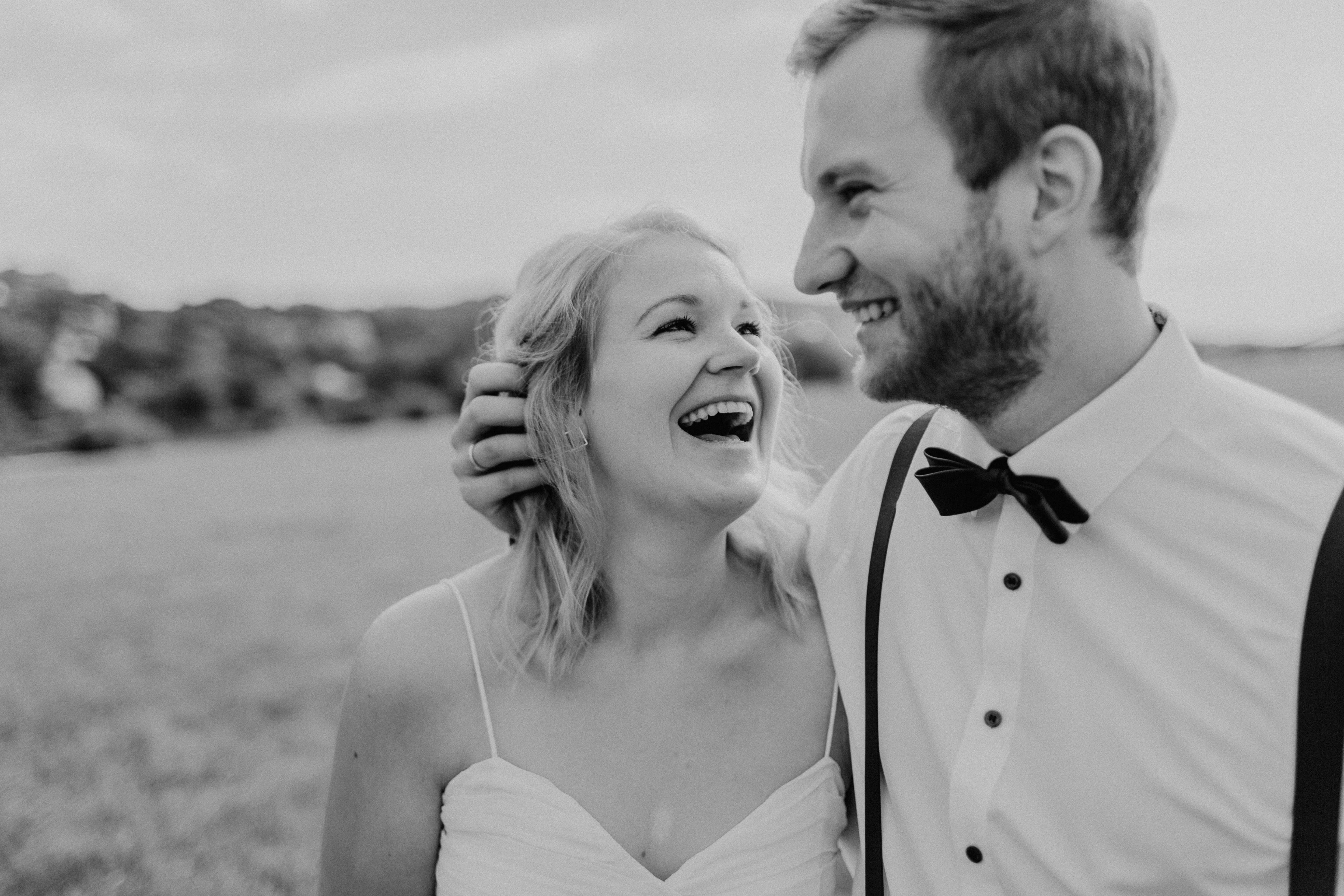 Intime Hochzeit in Dresden am Elbufer im September 2016.