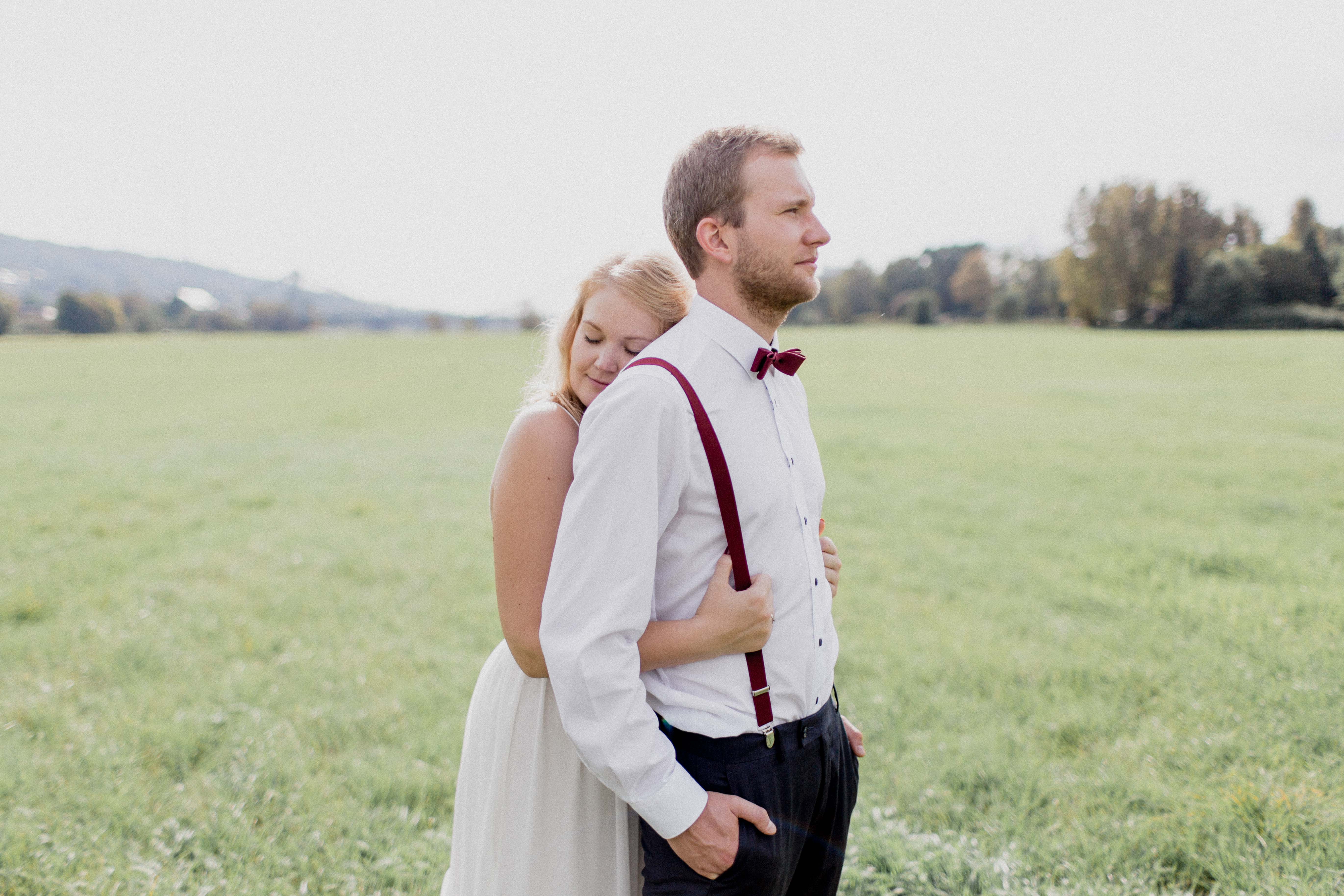 Intime Hochzeit in Dresden am Elbufer im September 2016.