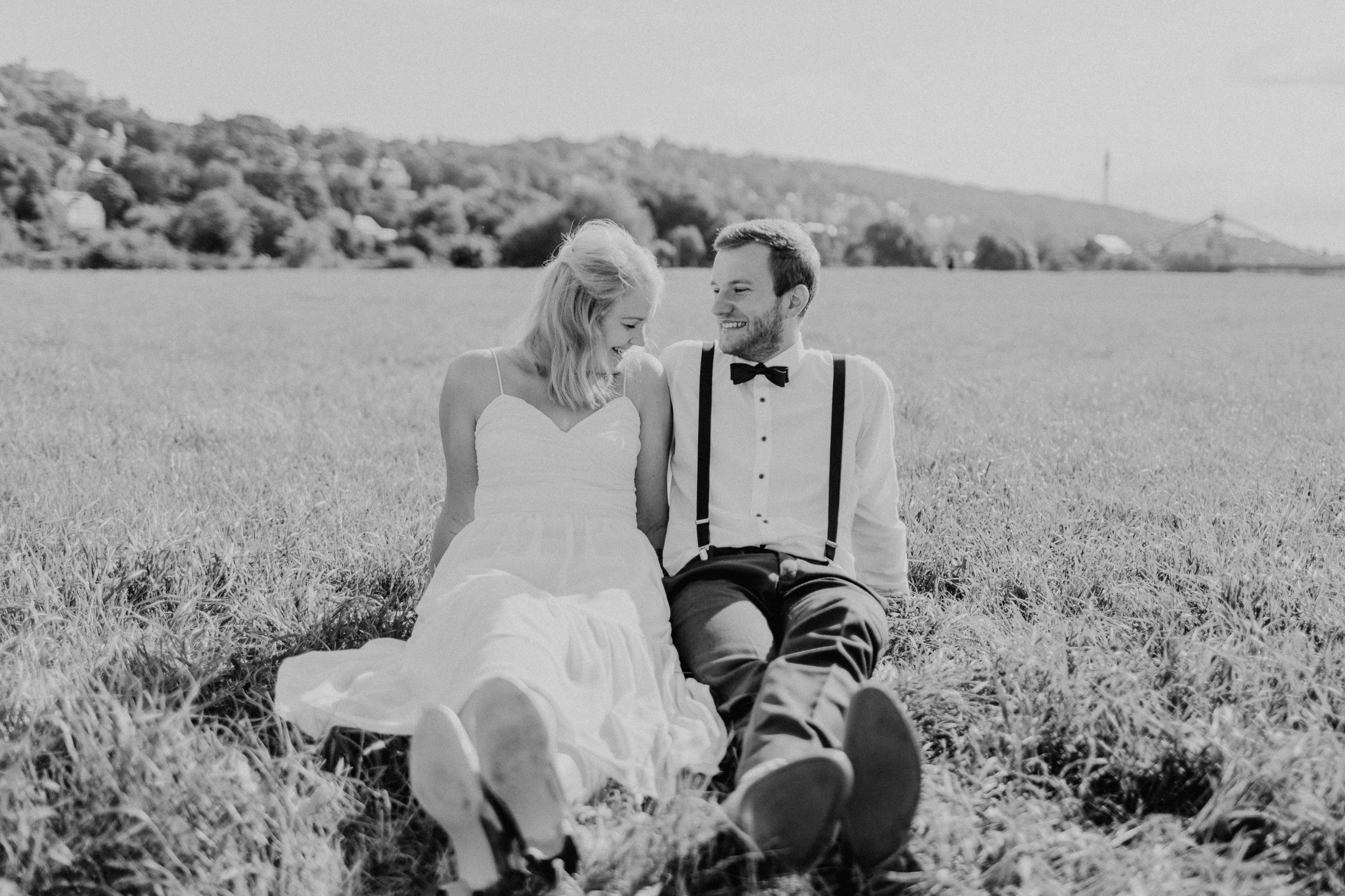 Intime Hochzeit in Dresden am Elbufer im September 2016.