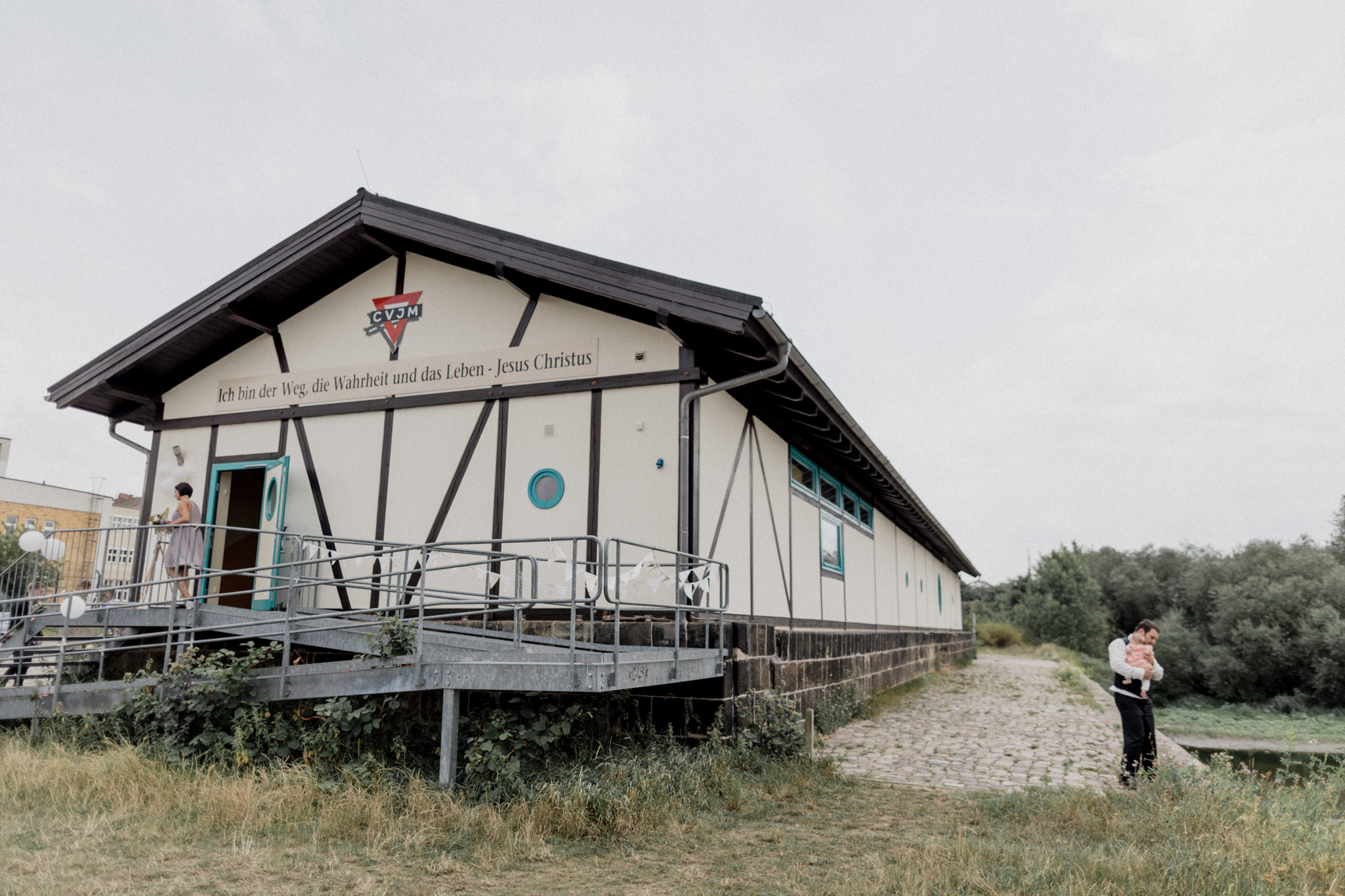 Hochzeitsfoto aus Dresden, aufgenommen von Tom und Lia Fotografie, Hochzeitsfotografen aus Rostock und Mecklenburg-Vorpommern.