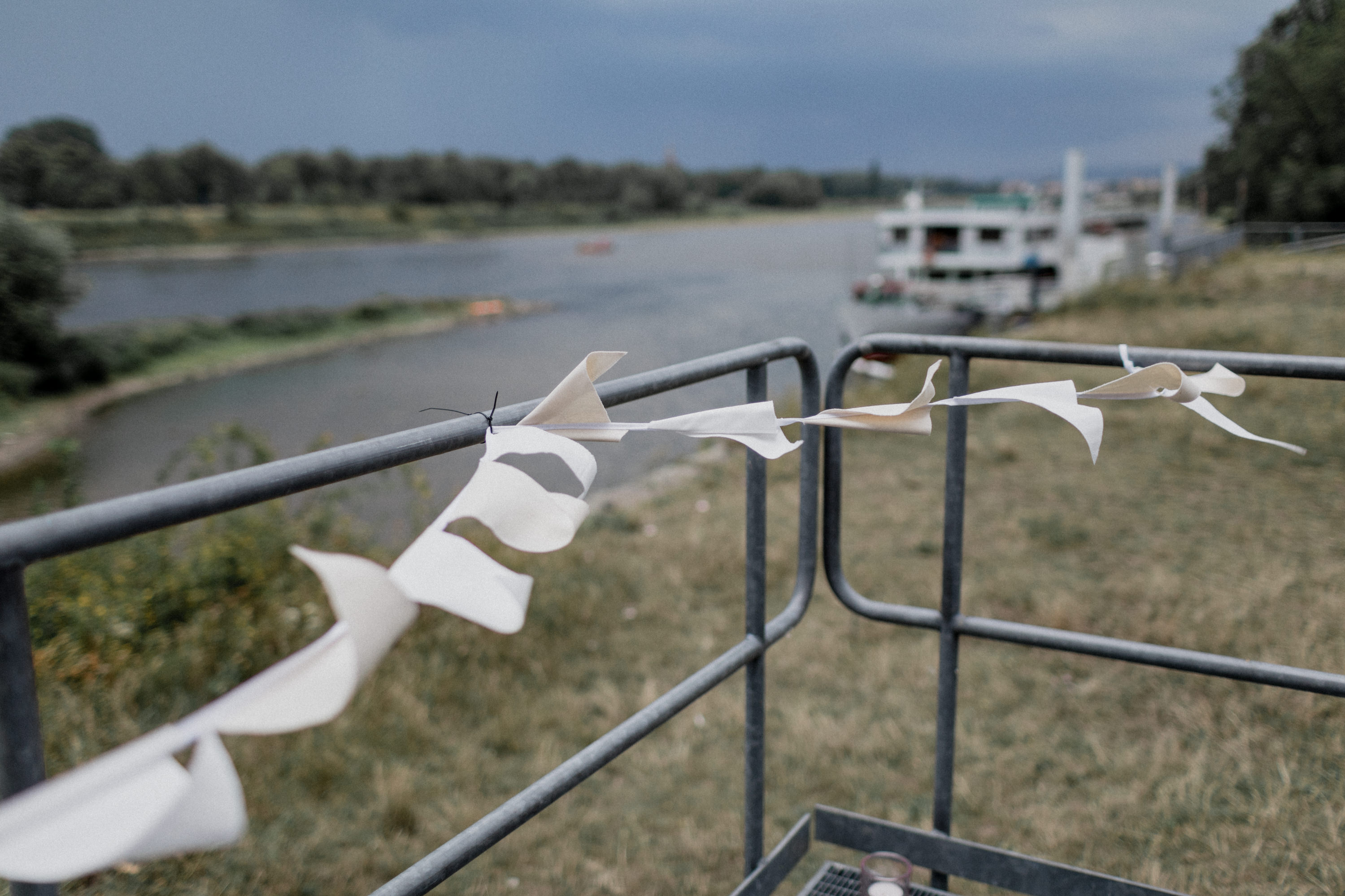 Hochzeitsfoto aus Dresden, aufgenommen von Tom und Lia Fotografie, Hochzeitsfotografen aus Rostock und Mecklenburg-Vorpommern.