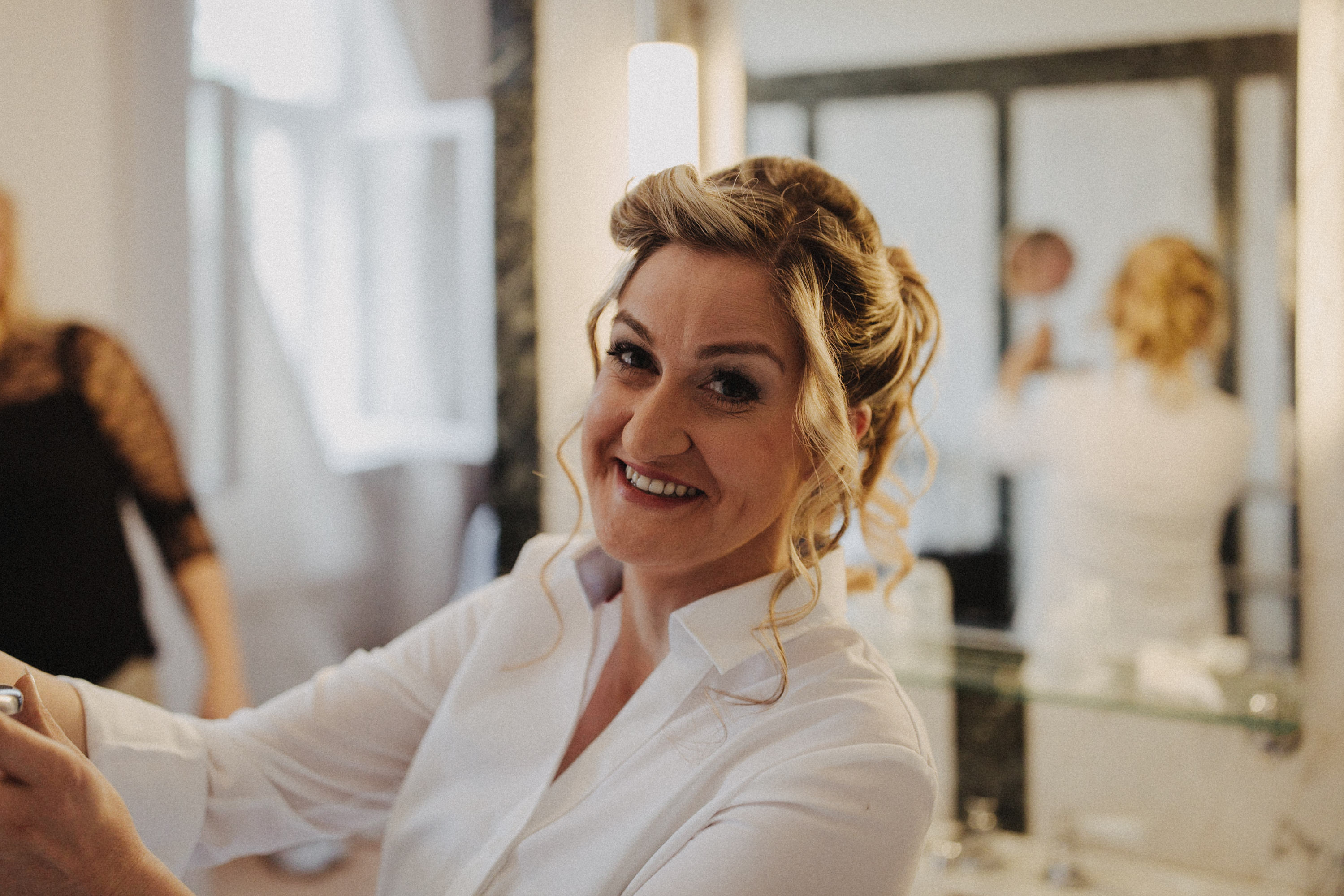 Hochzeitsfoto einer Hochzeitsreportage, fotografiert von Tom und Lia, einem Hochzeitsfotografenpaar aus Rostock. Die Hochzeit fand auf Schloss Hasenwinkell (Mecklenburg-Vorpommern, Ostsee) im Oktober 2017 statt.